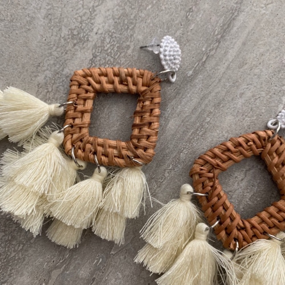 🌴Fringe tassel earrings🌴 - Picture 4 of 4